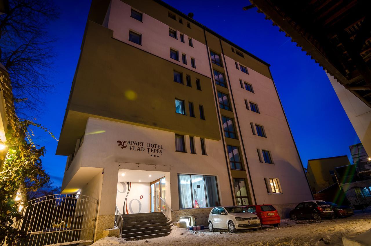 Apart Hotel Vlad Tepes Braşov Exterior foto